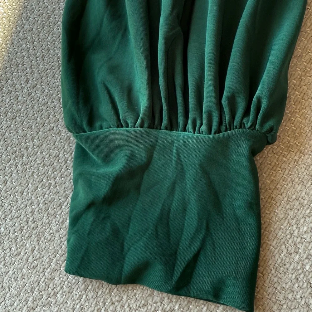 Chic Forest Green Blouse for Women - Picture 5 of 5